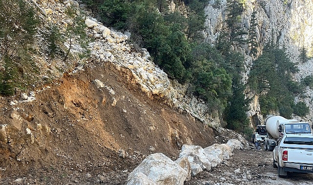 Kemer’de Altyapı İçin Yenileme ve D renaj Çalışmaları Tüm Hızıyla Devam Ediyor