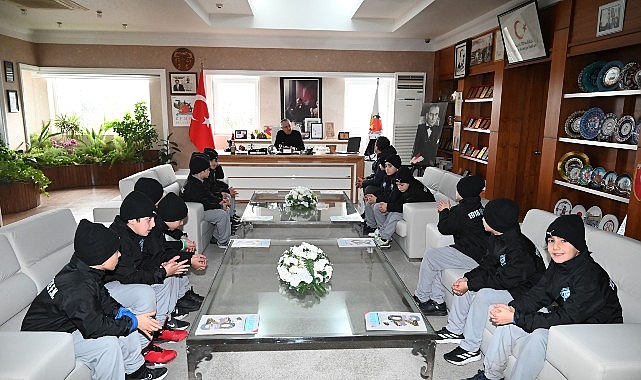 Kemer’de Genç Yeteneklere Giden Destek: 1918 Rize FK Yetkilileri Ziyarette