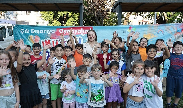 Konak Belediyesi’nin Yarıyıl Tatili İçin Ücretsiz Çocuk Etkinlikleri: Sahne Dolusu Neşe