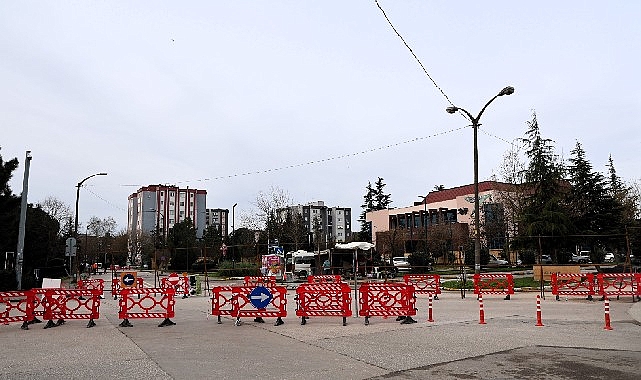 Körfezray Metro Projesi: Yahyakaptan’da Yol Deplase ve Şantiye Hazırlıkları Başladı