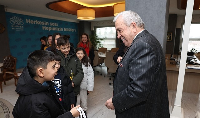 Köyünün Geleceğini Resmeden Badırgalı Çocuklar: Seramik Panoda Kültürel Mirasın İzleri
