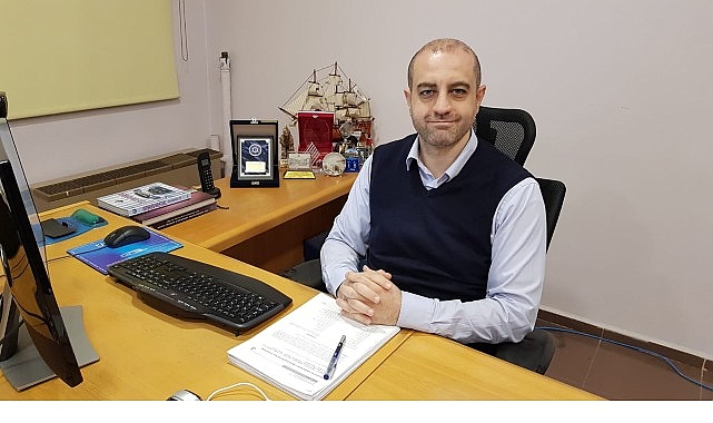 LLM ile Güçlendirilmiş Çok-Etmenli Sistemler için Yeni Rol Tabanlı Tasarım ve Araç Geliştirmesi