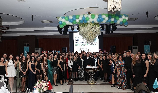 Nilüfer Halk Dansları Topluluğu’nun 25. Yıl Balo’suyla Büyük Gurur
