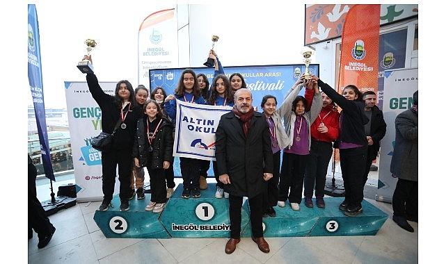Okullar Arası Spor Festivali’nin Satranç Turnuvası: 6 Kategoride 120 Öğrenci Mücadele Etti