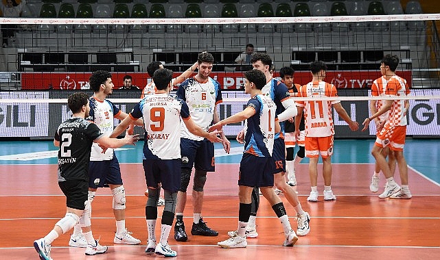 Osmangazi Belediyespor, 1954 Adanaspor’u 3-0’la Geçerek Play-Off Hedefini Güçlendirdi