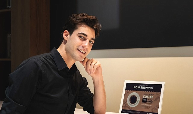 Samsung Renkli E-Paper: Fitoplankton Tabanlı Biyo-Reçineyle Hafif ve Enerji-Verimli Ticari Ekran Devrimi