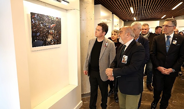 Uğur Mumcu Anması: Sönmeyen Işıkla Gazetecilik ve Özgürlük İçin Bir Araya Geldi Bursa