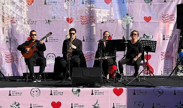Aşkın Melodileri: Alsancak’ta Sevgi Dolu Müzik Akşamı
