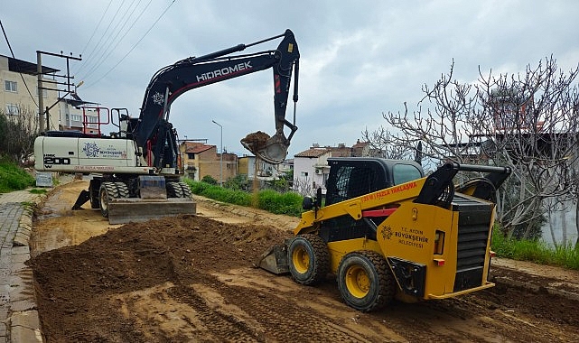 Aydın Büyükşehir Fen İşleri Ekipleri Kentin Her Köşesinde Yol İnşa ve Bakım Seferberliği