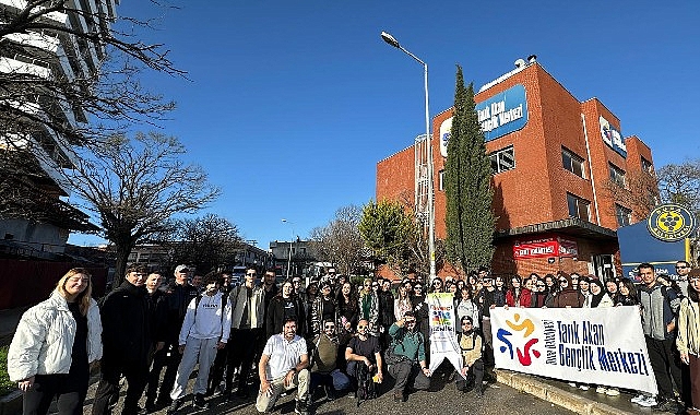 Doğayla İç İçe Gençler: Buca Kaynaklar’da Doğa Yürüyüşü Heyecanı