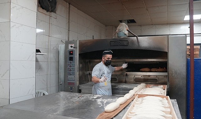 Halk Ekmek Projesiyle Dayanışmayı Destekleyen Seferihisar Belediyesi