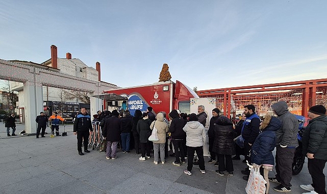 İBB Ramazan Çadırları ve Mobil Hizmetlerle İstanbullulara Dayanışma Dolu Bir Ay