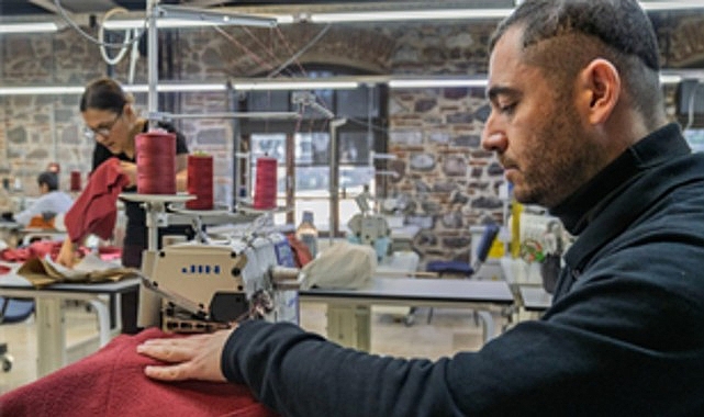 İzmir Meslek Fabrikası: İstihdam ve Beceri Dönüşümünün Şehrindeki Güç
