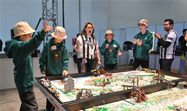 İzmir’de FIRST LEGO League Challenge 22. Sezonu UNEARTHED Temasıyla Başladı: Yerel Turnuvalarda Genç Zihinler Şampiyonluk İçin Yarıştı