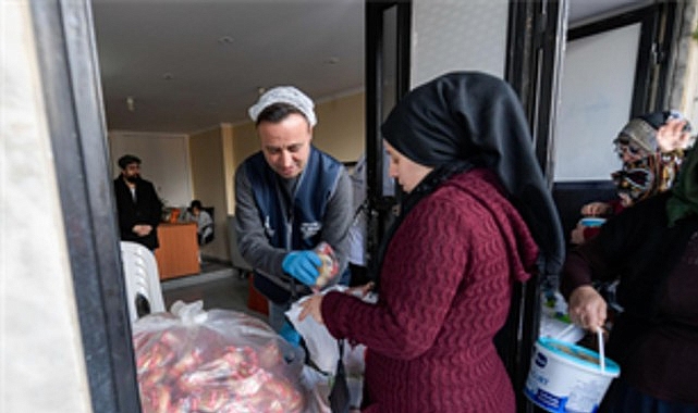 İzmir’de Ramazan Dayanışması: Danışma ve Dayanışma Noktalarıyla Yediğiniz Sıcak İftarlar