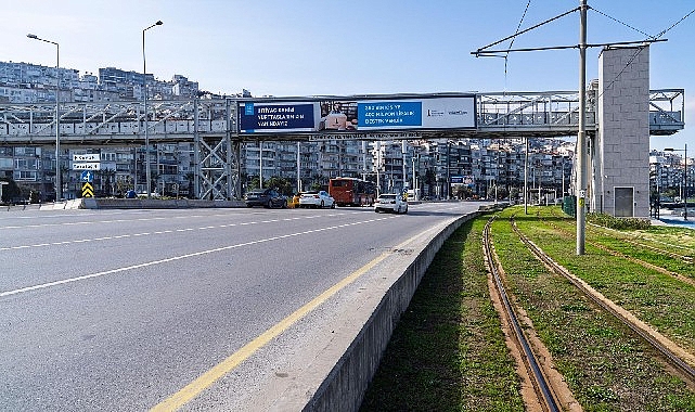 İzmir’de Şehit Ailelerinin Talepleri Üst Geçitlerde Yaşatılıyor: Akyıldız ve Taşkın Adlarıyla Anılıyor