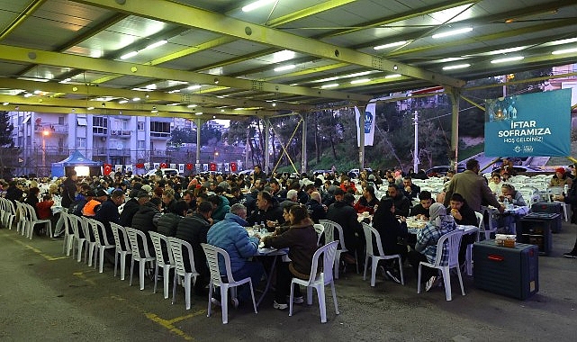 Karabağlar’da Ramazan Sofrası: Sokaklardan Mahalle Buluşmasına Dönüşen İftar Etkinliği