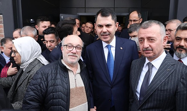 Kocaeli’de TOKİ Konutları İçin Kura Heyecanı: Bakan Kurum ve Büyükakın, Şehit Aileleriyle Birlikte Ağırlıyor