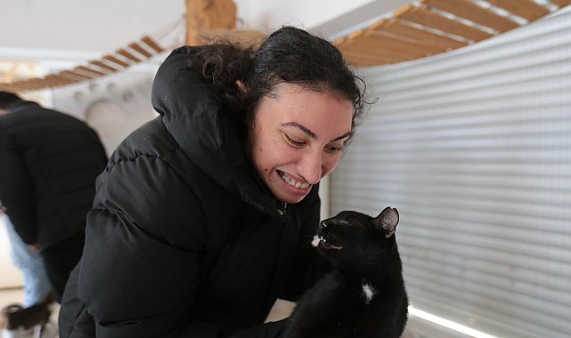Konak Belediyesi Engelli Kedi Evi ve Rehabilitasyon Merkezi’nde Sevgi Dolu Ziyaret
