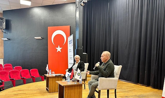 Özen Yula ile Bakırköy Muhabbeti: Yazmak ve Hafıza Üzerine İnsaniBir Sohbet