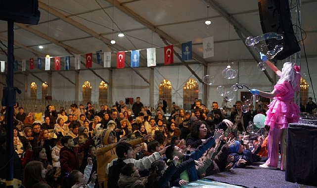 Ramazan Çadırında Kardeşlik ve Neşe Dolu Anlar: Sezgin Maden ve Bubble Şovuyla Dolup Taşan Akşam
