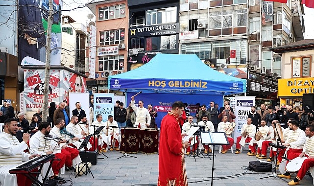Ramazan Coşkusu İzmit’te: İlahiler, Renkli Balonlar ve Alanı Dolduran Huzur