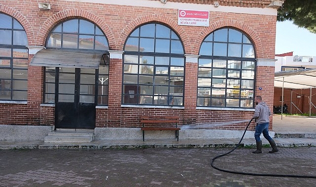 Ramazan Öncesi Temizlik Harekete Geçti: Dikili’de Camilerde Hijyen Seferberliği