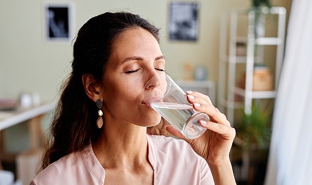 Ramazan ve Göz Damlaları: Glokom Tedavisinde Sürekliliğin Önemi ve Stent Seçeneği