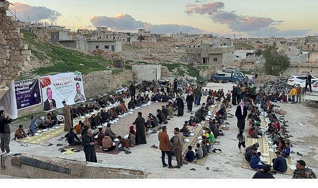 Ramazanda Suriye’nin Şam, Humus ve Hama’sında İftar Sofraları: Dayanışma ve Kardeşlik Vurgusu