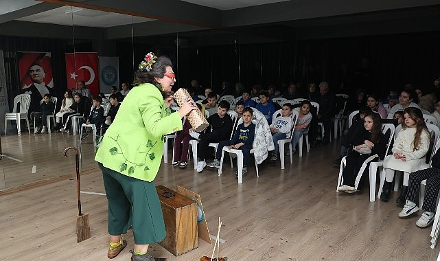 Toprak Ana: Selamet Mahallesi’nde Doğa Sevgisini Görenlere Taşıyan Tiyatro Deneyimi
