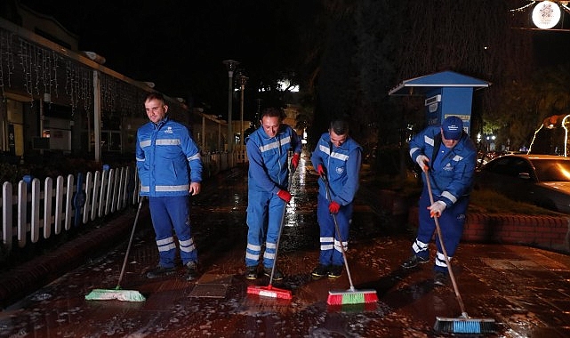 Aydın’da Temizlikte Süreklilik: Belediyenin 24 Saatlik Mesaisi ve Vatandaşın Katılımı