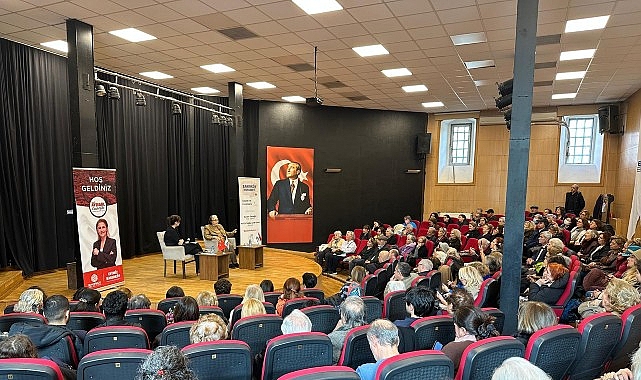 Bakırköy Muhabbeti’nde Gülten Dayıoğlu ile Söyleşi ve İmza Gününe Yoğun İlgi
