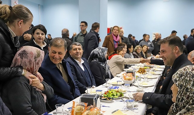 Bayındır’da Sahur Gecesi: Zeytinova Halkı ile Bereketli Dualar