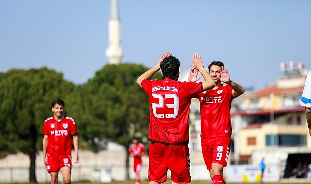 Burhaniye Belediyespor 54 Puanla Şampiyonluğunu İlan Etti: 5-0’lık Galibiyetle Havran’a Karşı Dominant Seçim