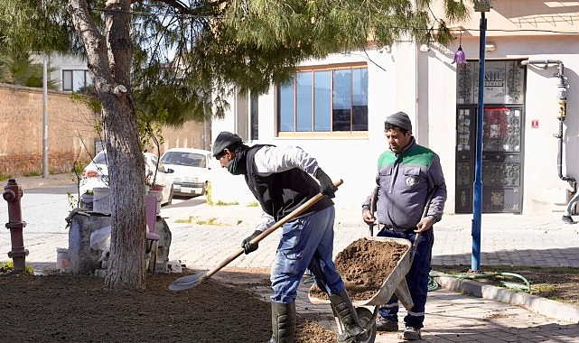 Burhaniye’de Park ve Yeşil Alanlarda Bahar Bakımı ve Düzenleme Çalışmaları Devam Ediyor