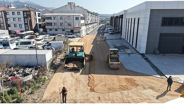 Gemlik’te Altyapı ve Yürüyüş Yolu Yenilemeleri Hızla Devam Ediyor