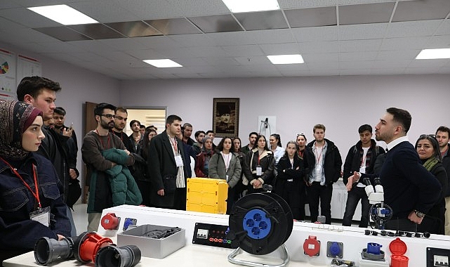 Girişimci Kafasıyla Bemis Fabrikasında Gençlerle Buluşma