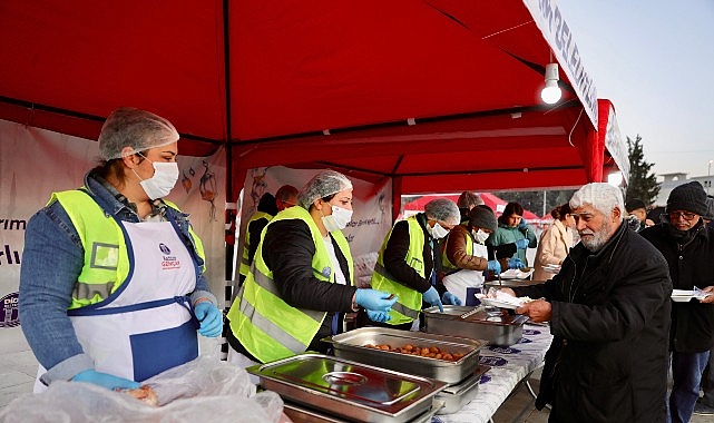 Kadir Gecesi’nde Gönül Sofraları: Didim’de Birlik ve Dayanışmanın Günü