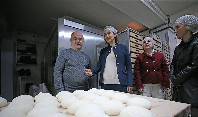 Karşıyaka’da Fırın Denetimi: Hijyen ve Gramaj Standartlarına Dikkat Çeken Ekipler