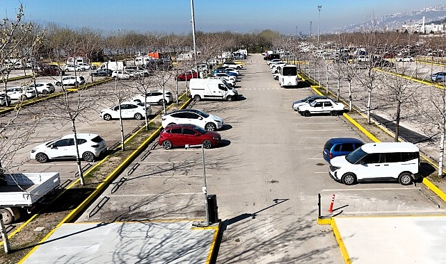 Kocaeli Büyükşehir Belediyesi Akçapark Otoparkında HGS ve Plaka Tanıma ile Akıllı Geçiş Dönemi