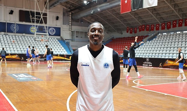 Kocaeli Büyükşehir Belediyesi Kağıtspor: Evinde Hissettiren Basketbol Ailesi
