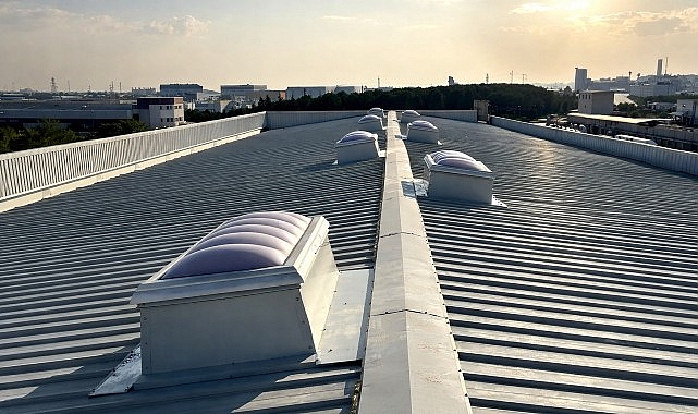 Lamilux F100W Duman Tahliye Kapaklarıyla Treks Mühendislikte Güvenlikte Yeni Bir Seviye