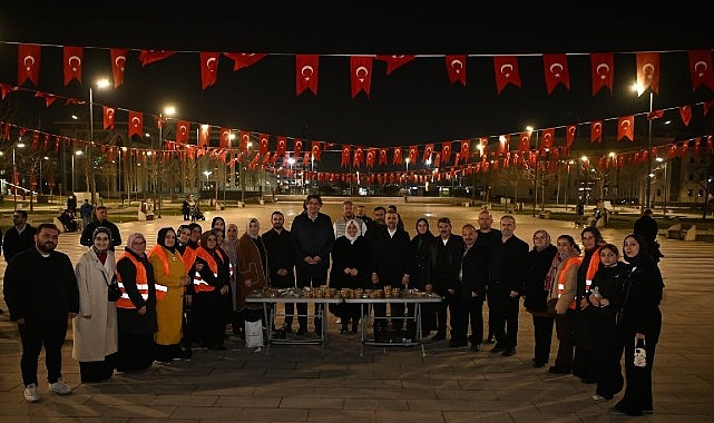 Ramazan Gönül Köprüsü: Başkan Kocaman ile Ovasyon Dolusu Dayanışma ve Helva Keyfi