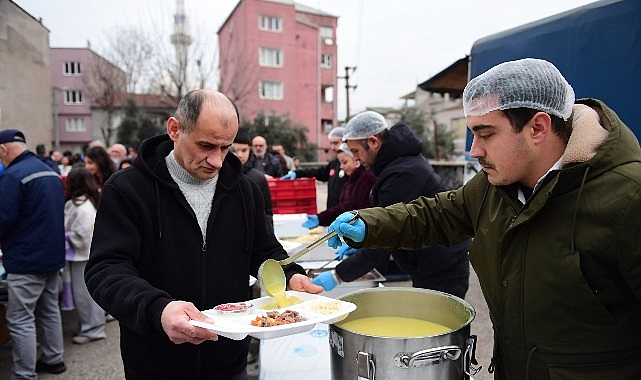 Sırameşeler’de Ramazan Gönül Sofrası: Mahalle Geleneği ve Dayanışma Buluşması