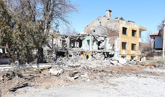 Sivas’ta Kamulaştırılan Binaların Ardından Otopark Projesiyle Şehir Merkezinde Rahat Nefes