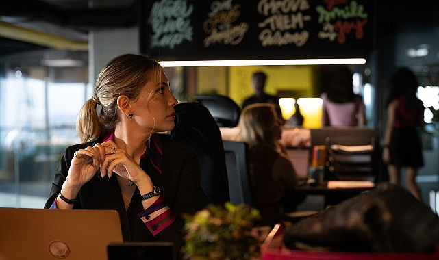 Sonunda Sen: Urla’da Aşk ve Sürprizlerle Dolu Bir Netflix Romantizmi Fragmanı