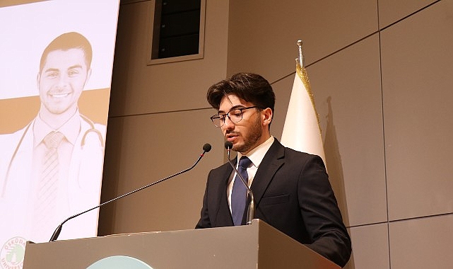 Üsküdar Üniversitesi Tıp Fakültesi 2025-2026 Akademik Yılı Beyaz Önlük Töreni: İnsanlık ve Bilimin Buluşması