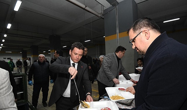Yunuseli Mahallesi Iftarında Osmangazi Belediyesi’nin Dayanışma Ruhu