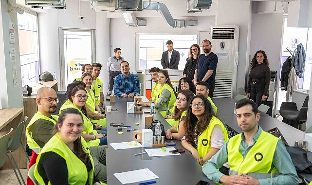 AHBAP Gönüllülerinin Gülşah Durbay Gençlik Merkezi Ziyareti ve Dayanışma Vurgusu