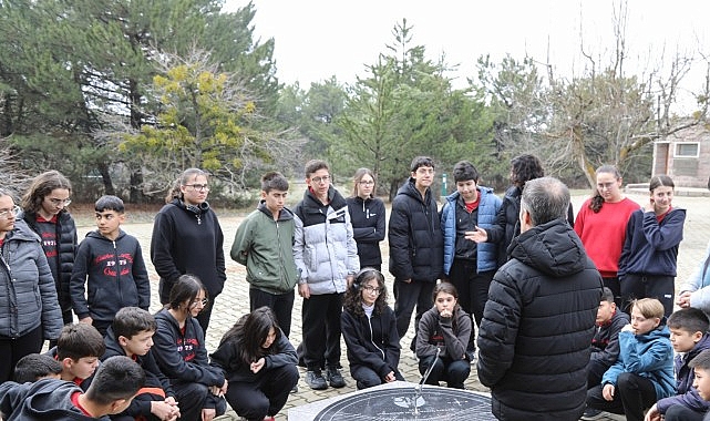 Ankara Üniversitesinde Astronomi Gezisiyle Öğrencilere Uzay Doğruluyor
